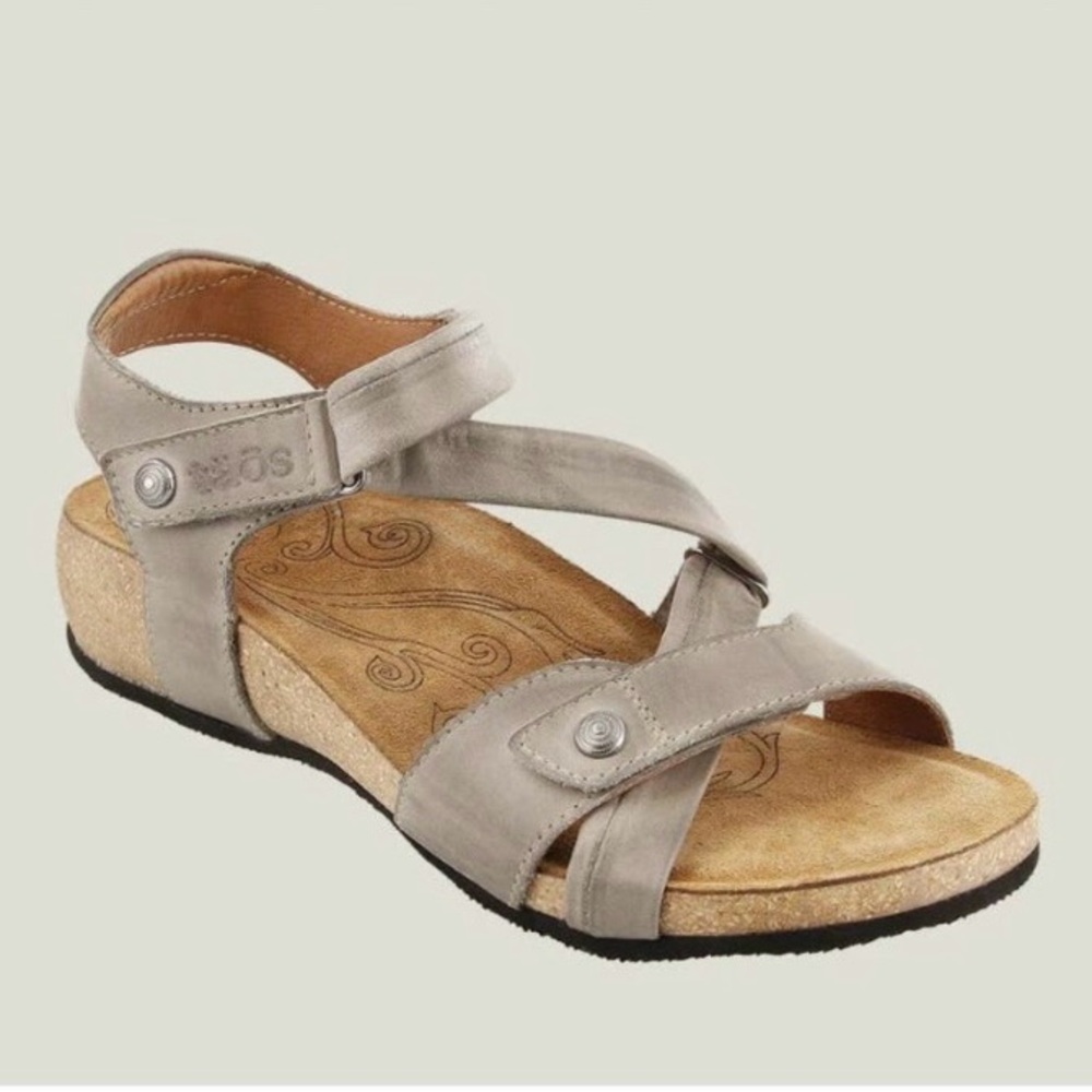 Taos Universe Strappy Leather Cork Sandal Gray-Size 36, 5-5.5